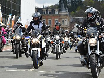 Kulmbach: 40.000 Besucher bei Motorradsternfahrt am Wochenende - Polizei zieht Bilanz