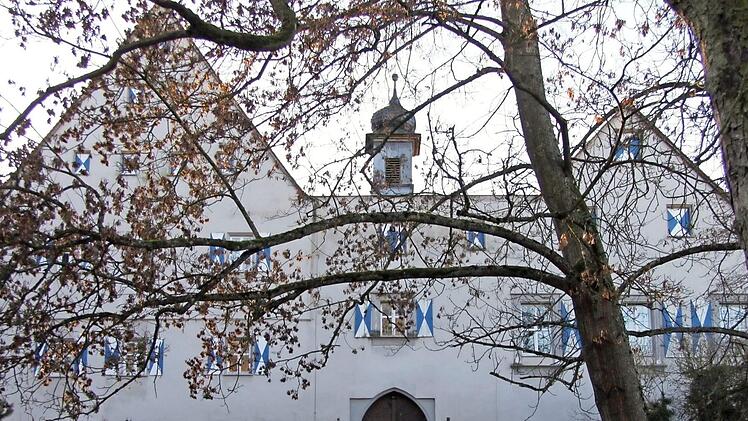 In Weisendorf steht das "Wasserschloss".  Foto: Richard Sänger