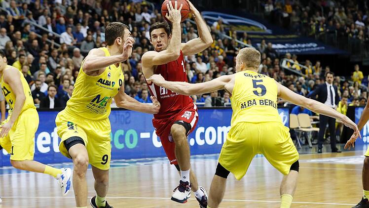 Am Ostersonntag empf&auml;ngt Brose Bamberg ab 20.30 Uhr Alba Berlin. Verfolgen Sie die Partie bei uns im Liveticker. Foto: Daniel L&ouml;b