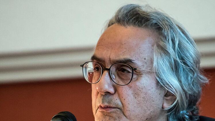Bestseller-Autor Friedrich Ani gestaltete den Abschluss des Literatur-Festivals "Coburg liest".Foto: Jochen Berger
