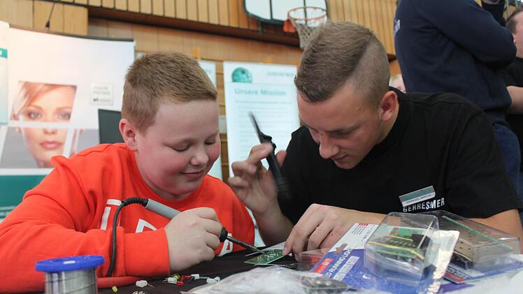 Am Stand von Gerresheimer  Foto: Veronika Schadeck