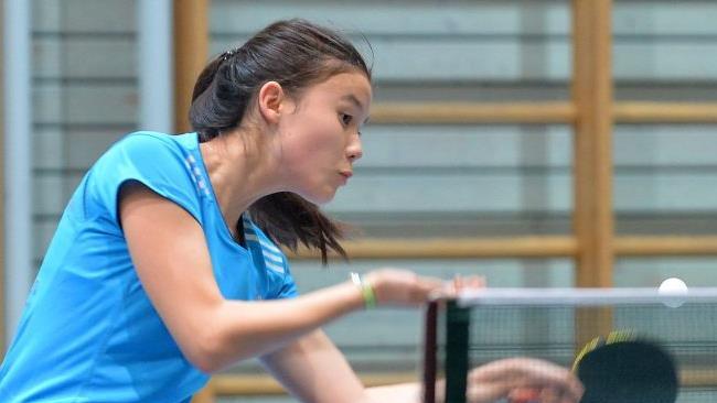 Jugendspielerin Janina Bort meisterte ihren ersten Einsatz bei den Zeckerner Frauen in dieser Saison mit Bravour. Foto: Picturedreams