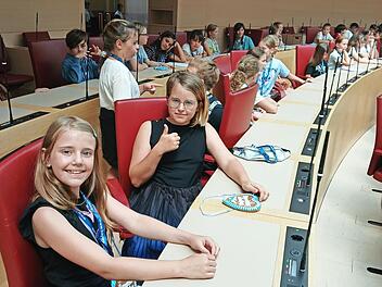 Die Viertklässler aus Gößweinstein bekamen gute Einblicke in den Bayerischen Landtag.