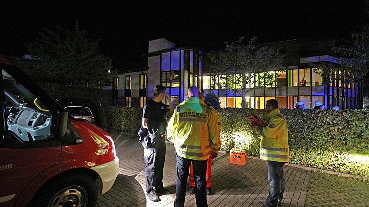 Ein Zimmer eines Seniorenheims brannte in der Nacht zum Mittwoch Foto: News5/Herse