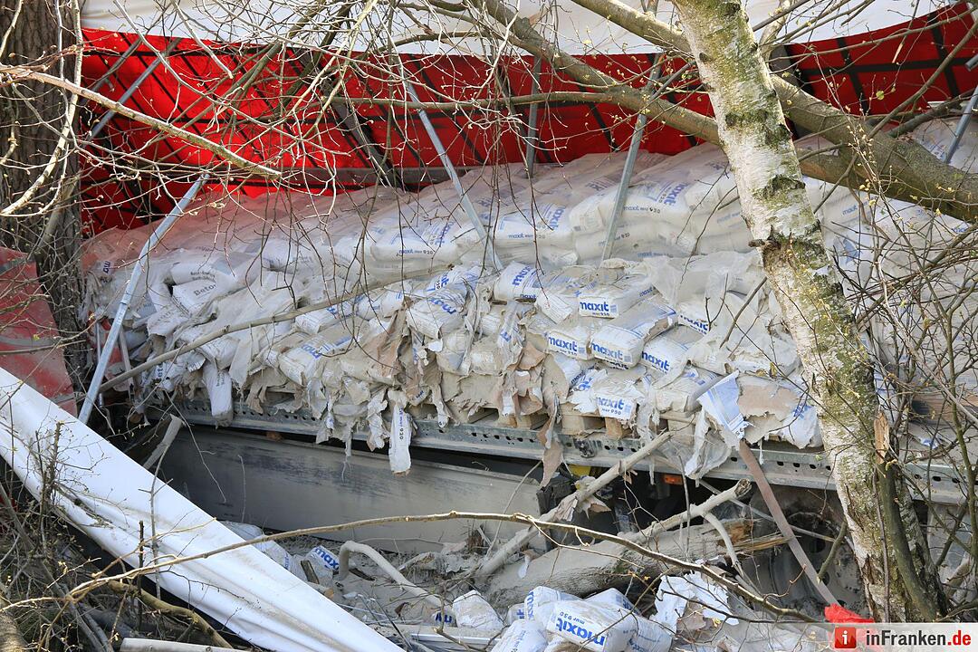 Schwerer Lkw-Unfall bei Stadelhofen