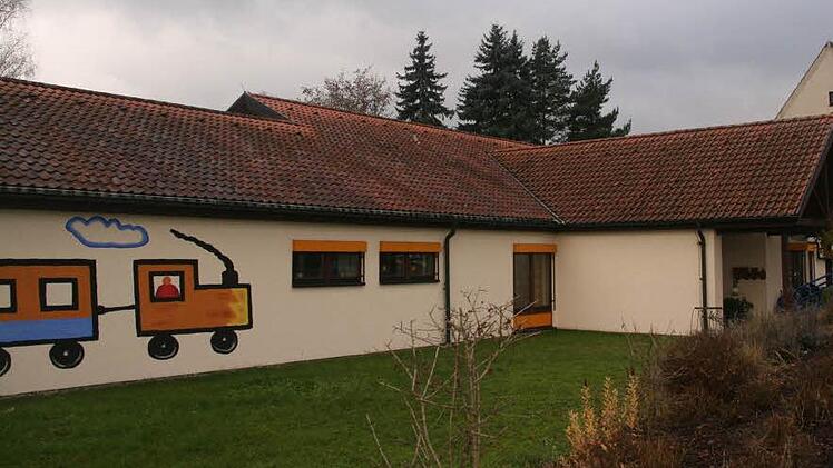 1,9 Millionen Euro kosten Sanierung und Umbau des katholischen Kindergartens in Mainleus. Dazu kommen noch 380.000 Euro für die Rothwinder Einrichtung. Foto: Archiv/Jürgen Gärtner