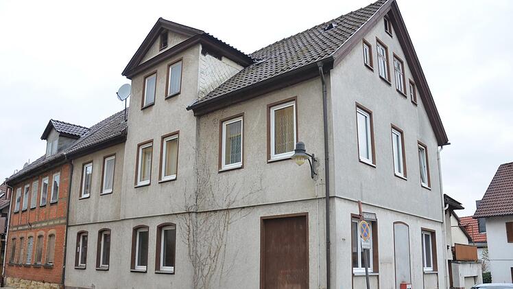 Die Häuser Albertstraße 1 und Mühlgraben 12 sind im Jahresbedarfsplan für die Städtebauförderung als Abbruchgebäude vorgesehen. Die Planung sieht an der Stelle Parkraum vor.Rainer Lutz