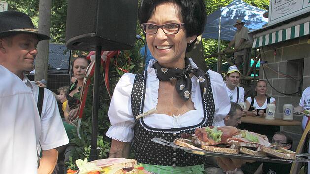 Seit 1840 ist das Annafest im Kellerwald Kult. Doch nicht nur dort kommen Besucher und Einheimische zum Schlemmen zusammen. Foto: Archiv