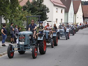 Die Eicher-Rundfahrt Foto: Reinhard Löwisch