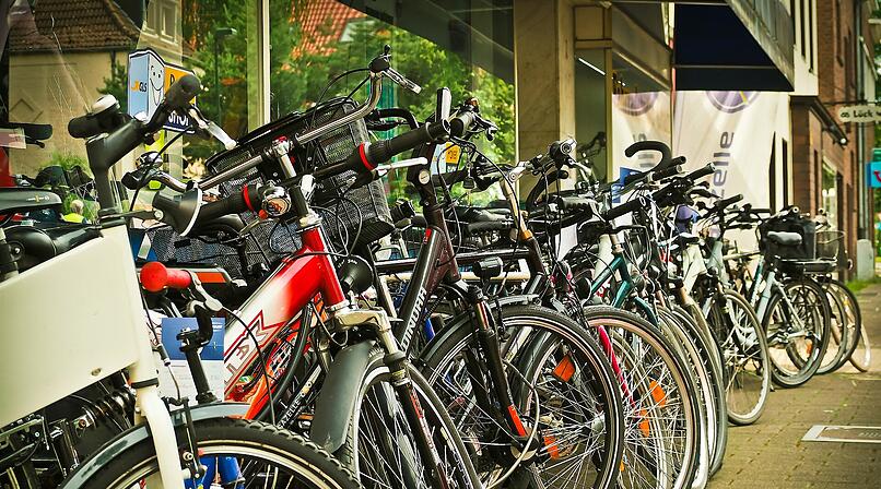 Kulmbach: Besondere Auktion - Stadt versteigert herrenlose Fahrr&auml;der