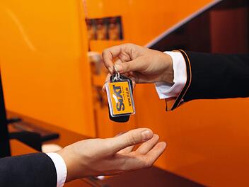 Transporter günstig bei Sixt mieten: Noch bis zum 31.07.2020 gibt es bei Sixt in Kooperation mit Penny ein tolles Angebot für Transporter und Lkw. Bild: SIXT