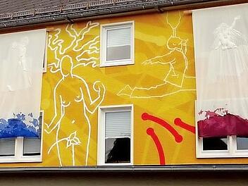 Das „Maxhaus“ in Nordhalben lädt auch heuer wieder mit einem abwechslungsreichen Kunstprogramm von verschiedenen Kunstschaffenden aus ganz Deutschland ein.