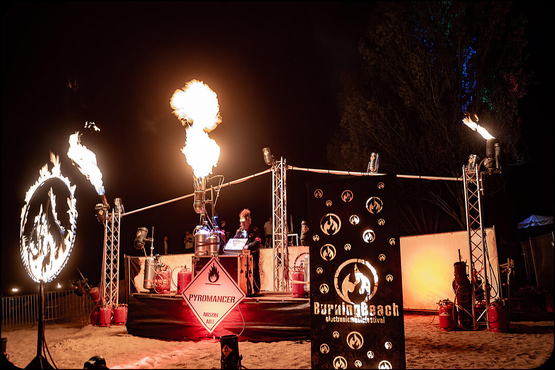 Love, Fire & Electronic Beats!