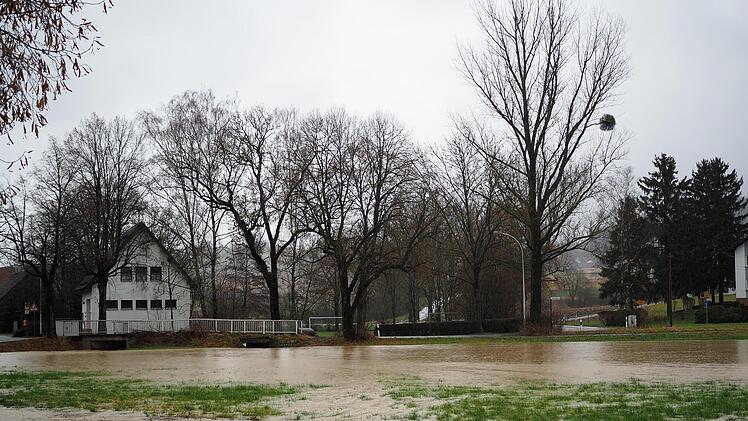 Hochwasser bei UnterwasungenFoto: Cindy Dötschel