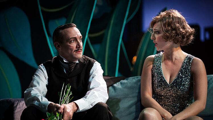 Turbulent und unterhaltsam: Szene aus Eduard Künnekes Operette "Der Vetter aus Dingsda" am Landestheater Coburg.Foto: Sebastian Buff