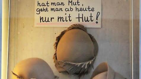 Das Schaufenster in der Ketschengasse, in dem Christa Haagen ihre Werke zeigt.