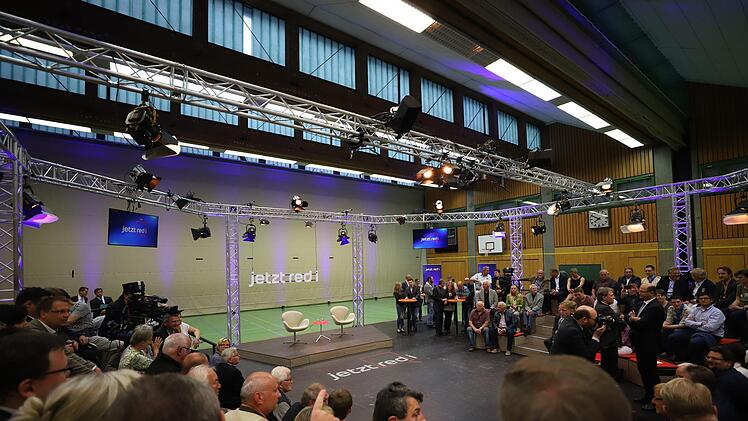 Die Fernsehsendung "Jetzt red i" war zu Gast in Kronach. Foto: Marian Hamacher