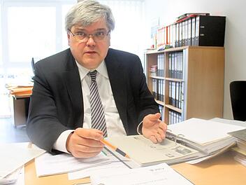 Der BRK-Kreisgeschäftsführer Thomas Petrak hat sich erneut mit einem offenen Brief an die Politik gewendet.  Foto: Jutta Rudel