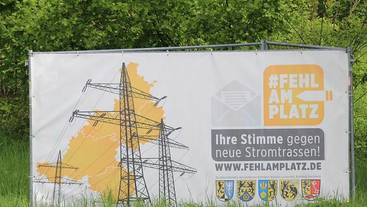 Ein Protestplakat der Landkreise am Ortseingang von Bad Staffelstein.Jutta Rudel