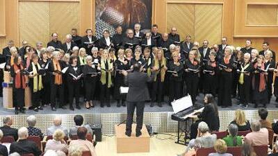 Ein gemeinsames Frühlingskonzert in der Wirtschaftskammer bildete den Höhepunkt der Konzertreise.  Foto: Gaby Frühwald