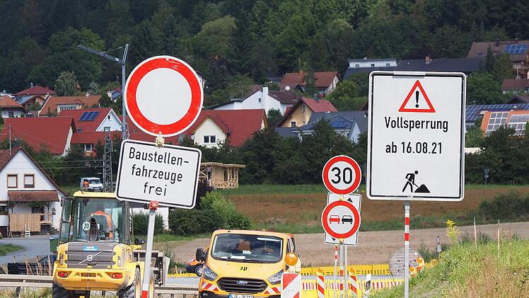 Die Sperrung wegen der Baustelle sorgt in Stadtsteinach für Ärger. Foto: Klaus Rössner