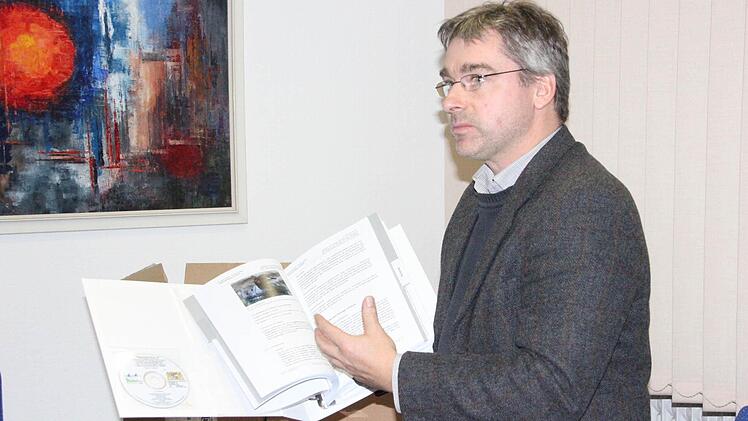 Stephan Neumann stellte den Managementplan vor.  Foto: Friedwald Schedel