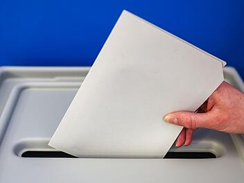 Stadt Hof weist auf Fristen bei der Europawahl hin - das musst du wissen