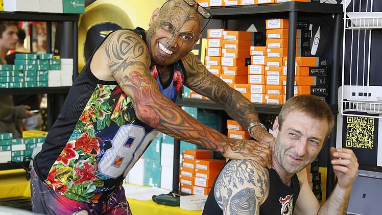 Bei der "Tattoo-Convention" in Strullendorf kamen am Wochenende Fans des Körperkults auf ihre Kosten.  Foto: Matthias Hoch