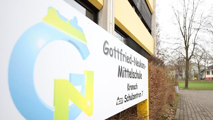 Die Gottfried-Neukam-Mittelschule am Schulzentrum soll umbenannt werden - geht es nach der Frauenliste. Foto: Marian Hamacher