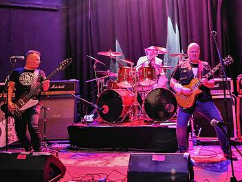 Vier Jahre nach Lemmy's Tod: "Murder One" spielt "Mot&ouml;rhead" beim 24. Soundcheck auf der Music Base.  Foto: herzolife