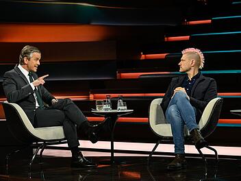 Im Gespr&auml;ch mit Markus Lanz erl&auml;uterte Sascha Lobo, warum Deutschland den Anschluss in der KI-Entwicklung nicht verpassen d&uuml;rfe.