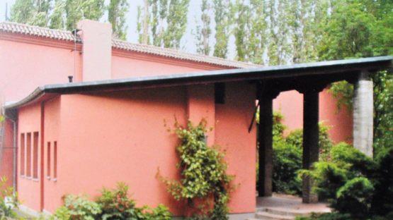 Moellers original erhaltenes Atelierhaus in der Gostritzer Straße 10, Dresden, seit seinem Tod Domizil der Genossenschaft für angewandte Kunst, heute Kunst + Bau EG, ist ein Ort künstlerischen Schaffens. Bildnachweis: Antje Kirsch, Dresden, 2005