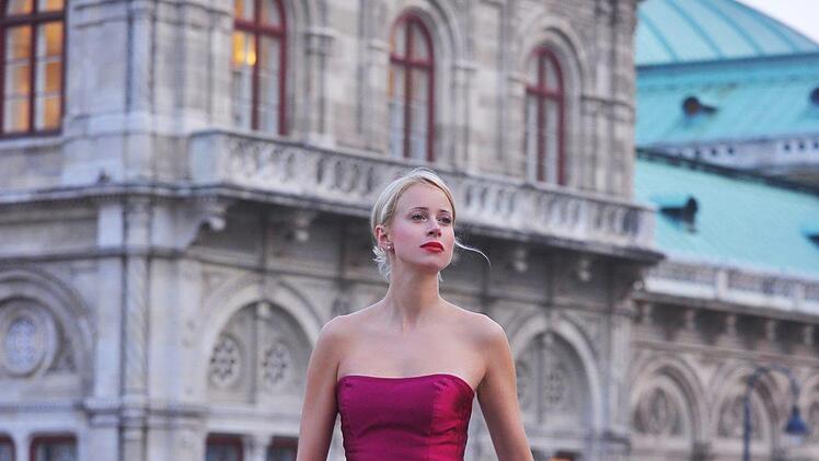 Stephanie Kaiser arbeitet als Model. Foto: Philipp Hutter www.philipphutter.com