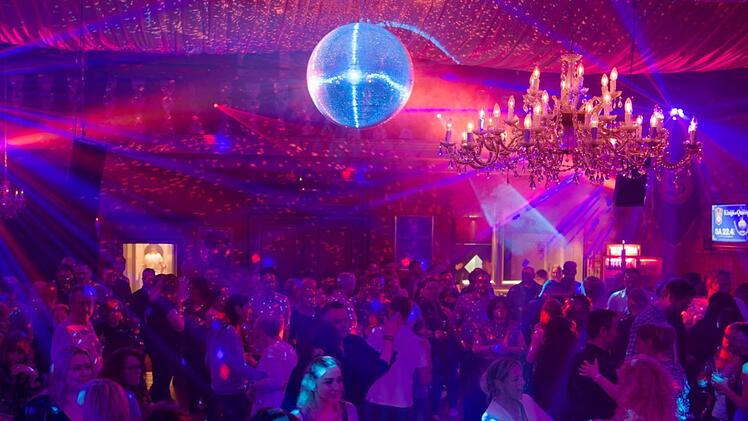 Kulmbach: Beliebter "Schlössla Eventklub" verkündet Schließung - Fans geschockt