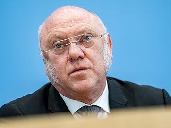 Ulrich Schneider