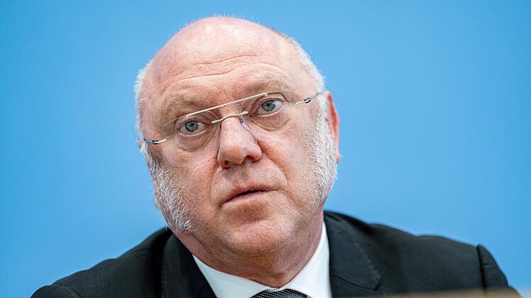 Ulrich Schneider
