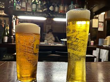 Bier in englischem Pub