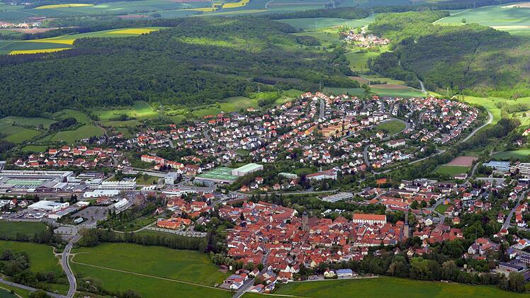 Ebern und Fierst fotografiert beim Anflug von Westen her.