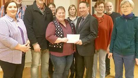 &Uuml;ber eine Spende von 4155,50 Euro durfte sich der Kindergarten "Unterm Regenbogen" freuen. Foto: privat