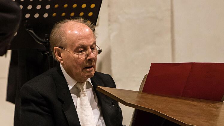 Gerhard Deutschmann als Cembalist beim Collegium musicum CoburgFoto: Archiv/Jochen Berger