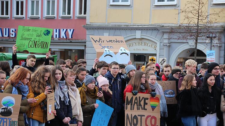 Schüler-Demo in Coburg für mehr Umwelt- und KlimaschutzOliver Schmidt