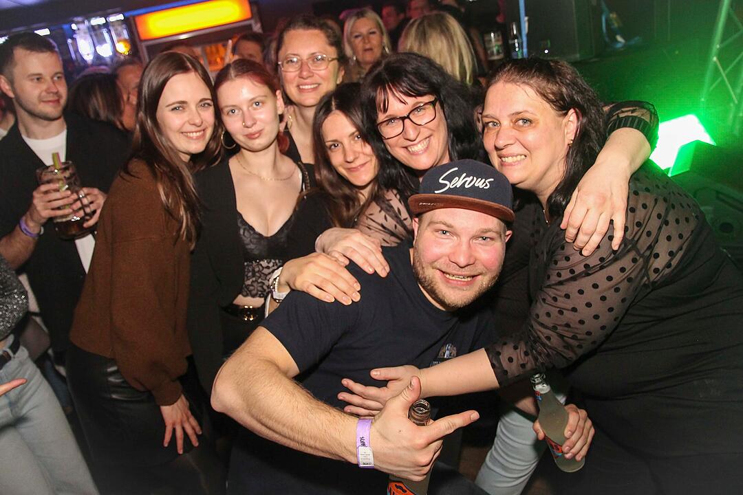 RADSPITZ live im Schwingen Nightlife