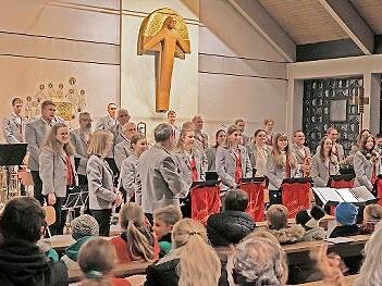 Adventskonzert des Jugendmusikvereins Aura