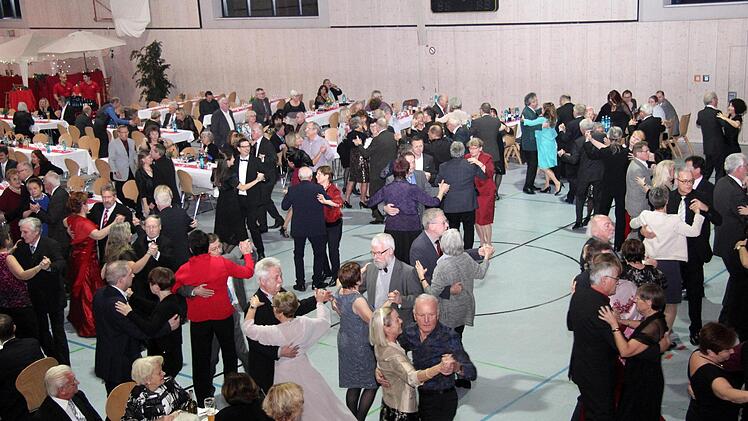 Impressionen vom Silvesterball  Richard Sänger