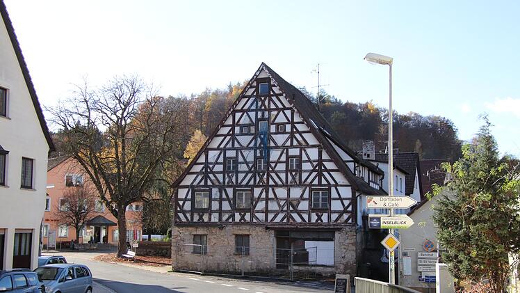 Kurioser Aufruf für einstiges Hotel in Franken - "riesige Bruchbude"