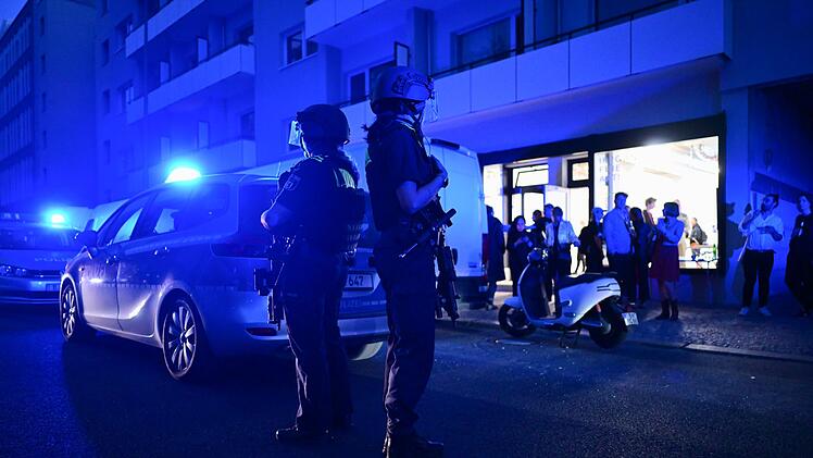 N&auml;chtlicher Polizeieinsatz nach Sch&uuml;ssen in Berlin