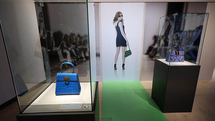 Handtaschen-Ausstellung im Knauf-Museum