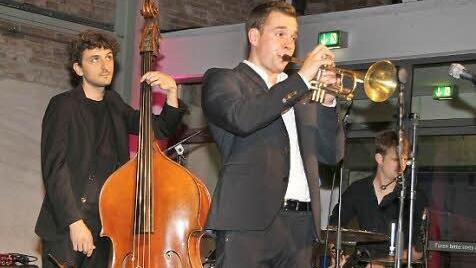Das "Wasserfuhr-Quartett" mit Julian Wasserfuhr an der Trompete und Roman Wasserfuhr