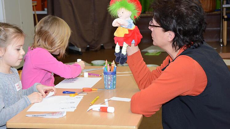 "Schule spielen" in der Theodor-Heublein-Grundschule Melkendorf  Foto: Dagmar Besand