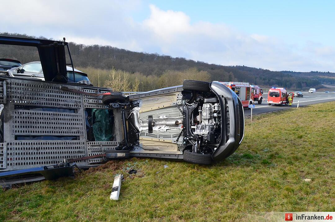 Schwerer Unfall mit Autotransporter auf A3 bei Würzburg